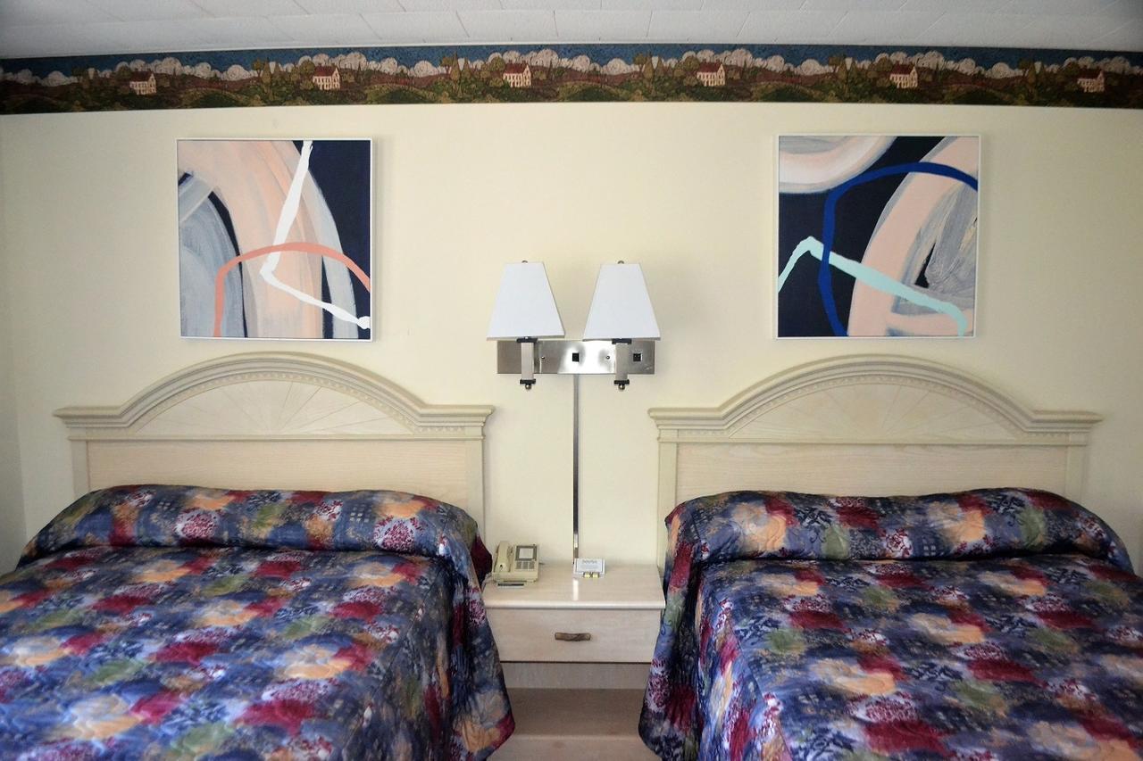 Stratford Suburban Motel Buitenkant foto